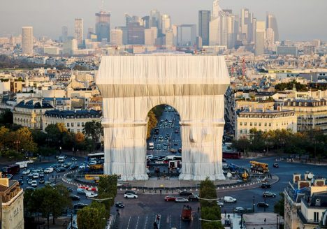 L’Arc de Triomphe Wrapped MOAMM